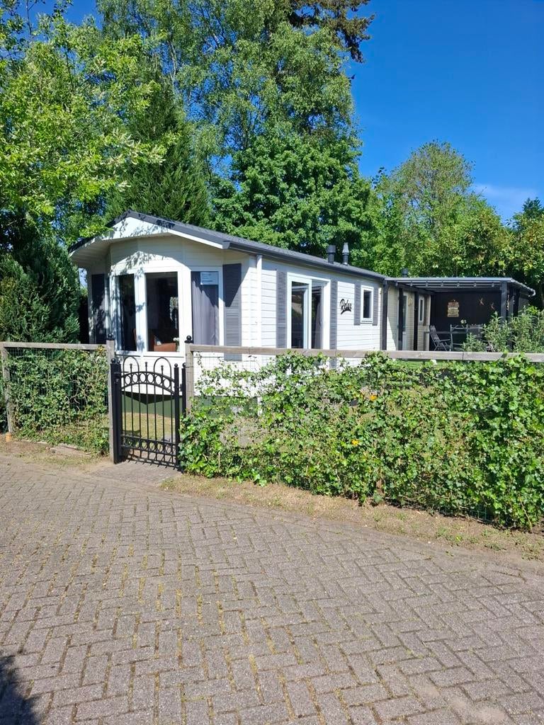 Te huur voor recreatie Chalet Relax te Putten !, In bos, 2 slaapkamers, Recreatiepark, Gelderland en Veluwe