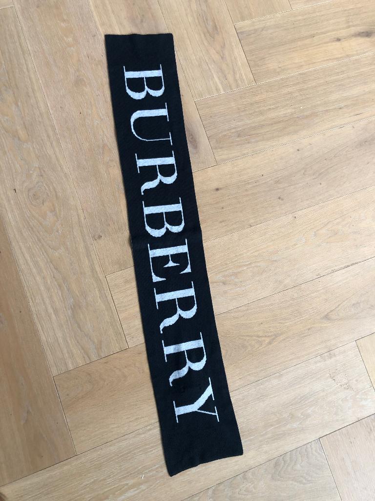Burberry sjaal NIEUW ORGINEEL, Ophalen of Verzenden, Nieuw, Jongen of Meisje, Sjaal