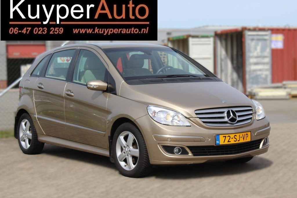 Mercedes-Benz B-klasse 200 nette automaat half leder airco p, Auto's, 136 pk, Gebruikt, 4 cilinders, 1290 kg