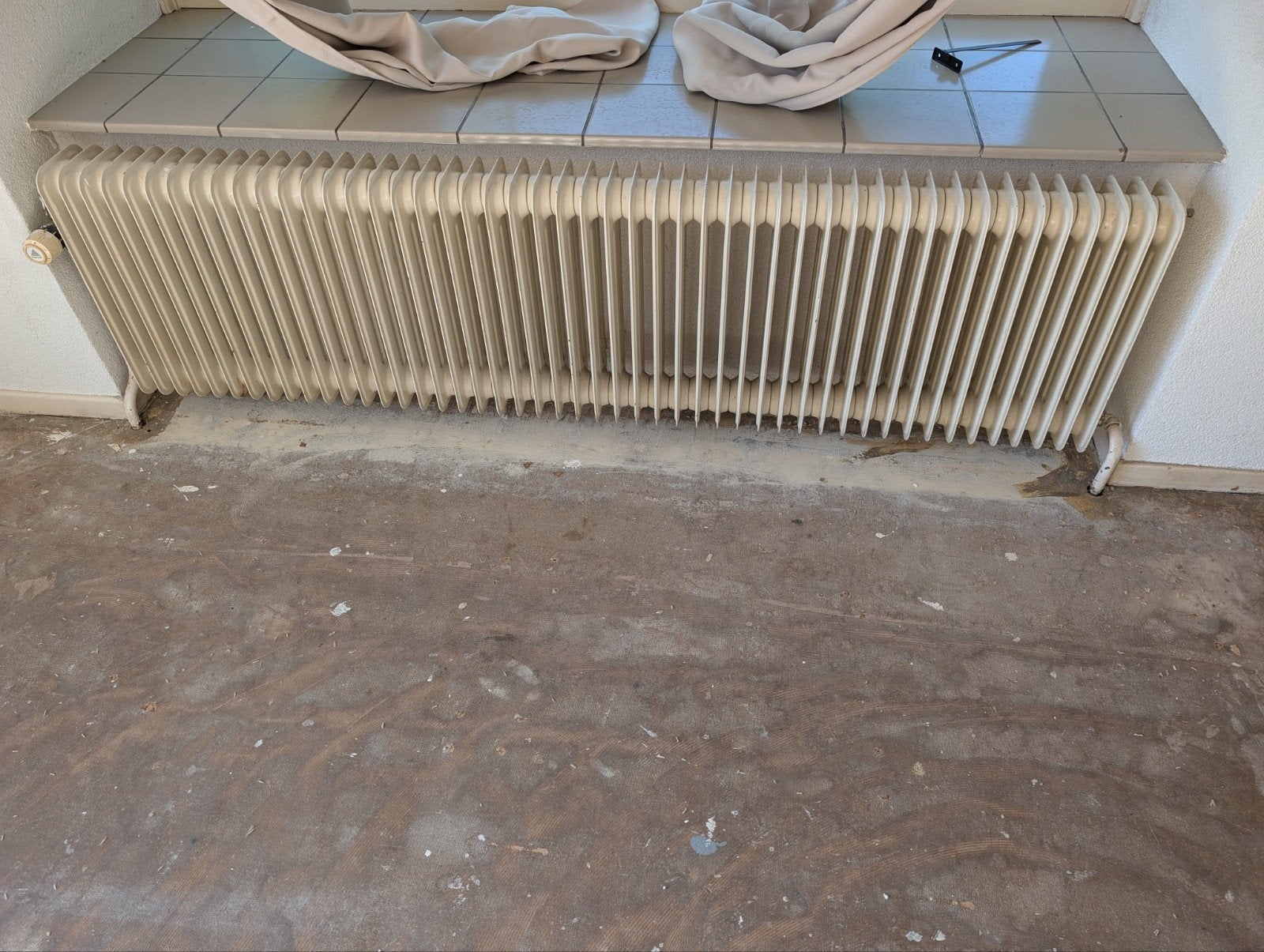 4 Gietijzeren radiatoren - Diverse maten beschikbaar, Doe-het-zelf en Verbouw, Ophalen, Gebruikt, Radiator, 150 cm of meer