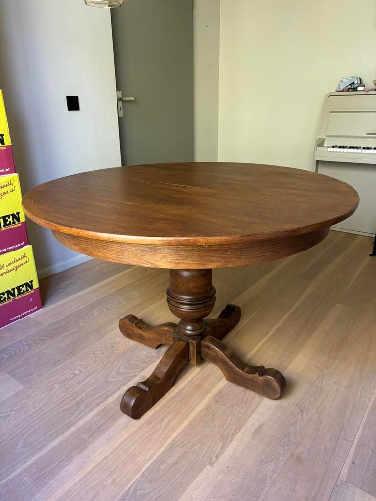 Uitschuifbare eettafel rond!, Huis en Inrichting, Tafels | Eettafels, Ophalen, Gebruikt, 100 tot 150 cm, 100 tot 150 cm
