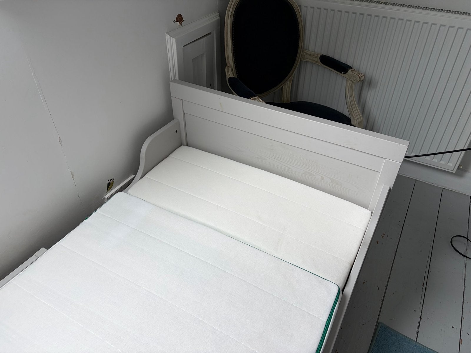 Ikea Sundvik meegroeibed met matras en lattenbodem, Ophalen, 70 tot 85 cm, Lattenbodem