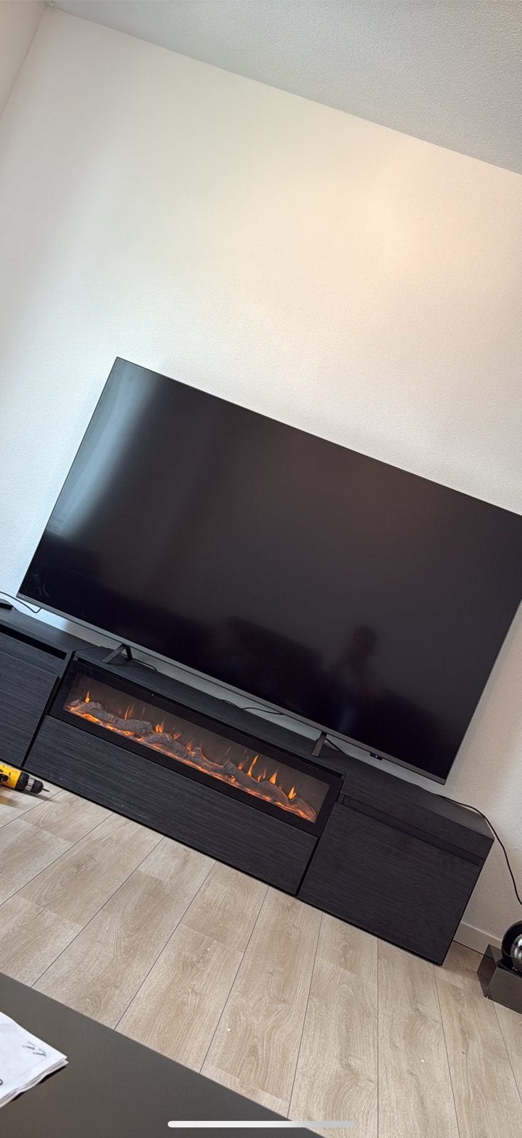 Philips 75" 4K-UHD MiniLED Smart TV met 3-zijdig Ambilight, Ophalen, Philips, LED, 50 Hz