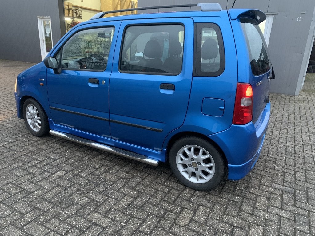 Suzuki Wagon R Sidebars rechte buis 70 mm met opstapjes, Niet ingevuld, Niet ingevuld, Niet ingevuld