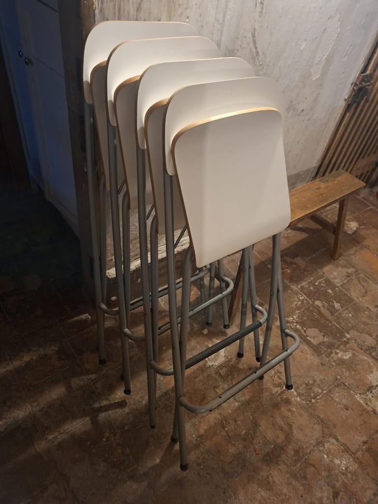 4 IKEA Franklin barkrukken + opklapbare statafel + 3 hoezen, Ophalen, Kunststof, 60 tot 90 cm, Zo goed als nieuw