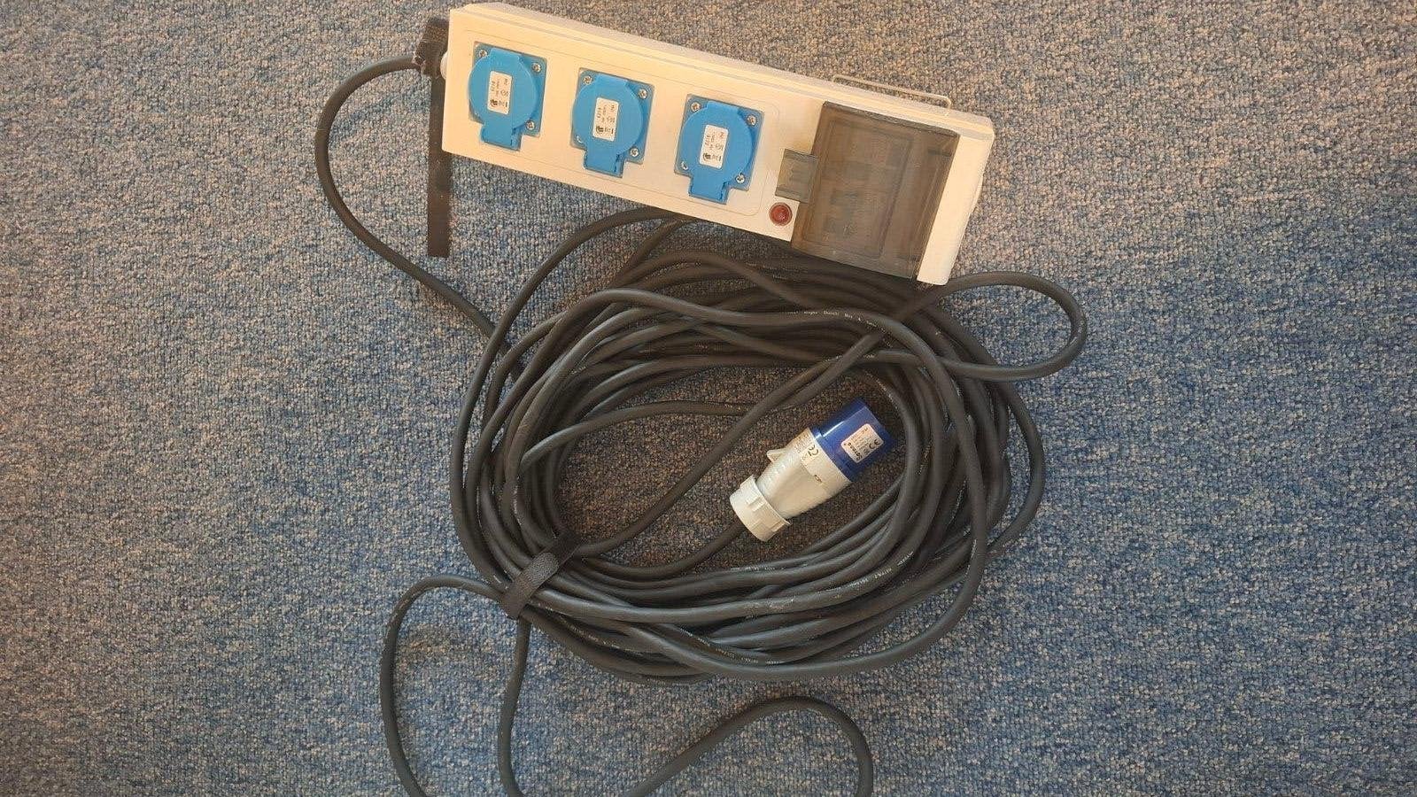 ProPlus CEE kabel 20m met stekkerdoos en zekering, Caravans en Kamperen, Ophalen of Verzenden, Gebruikt