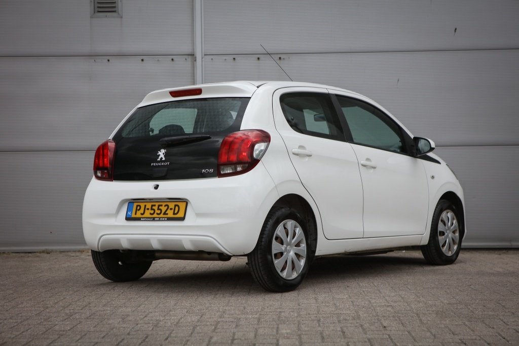 Peugeot 108 1.0 e-VTi Blue Lion (bj 2017), Auto's, Gebruikt, Euro 6, 4 stoelen, Wit