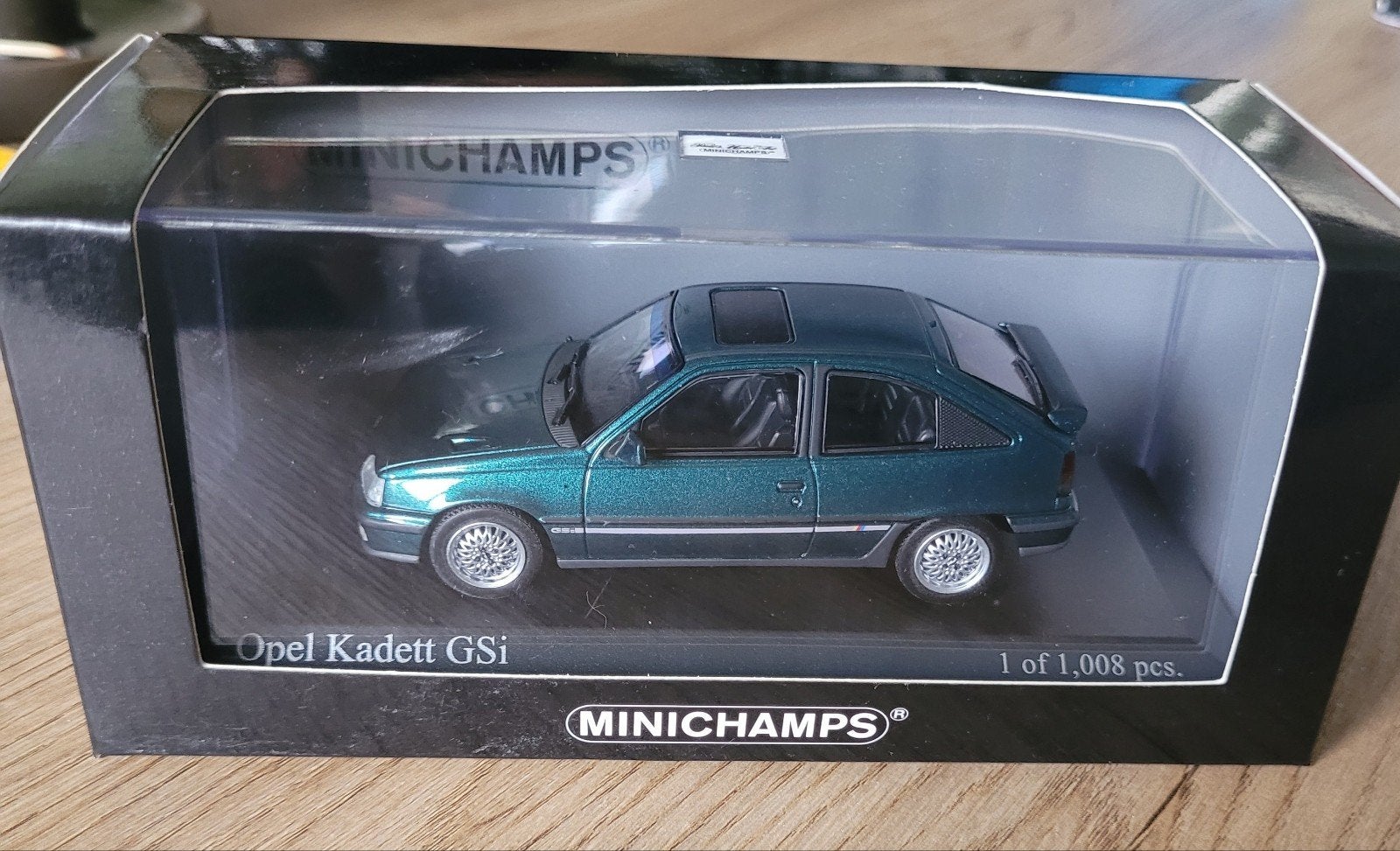 Opel Kadett Gsi minichamps 1/43, Ophalen of Verzenden, Zo goed als nieuw, Auto, MiniChamps