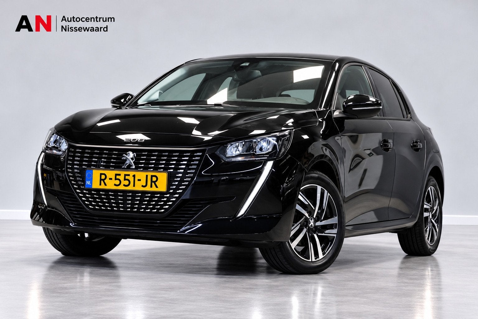 Peugeot 208 1.2 PureTech Allure Pack|3D dash|Camera|Carplay, Gebruikt, Origineel Nederlands, Handgeschakeld, 3 cilinders