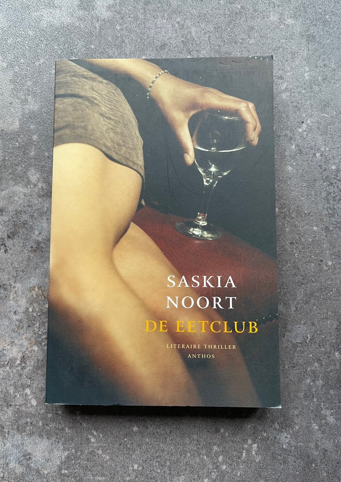 Saskia Noort De Eetclub, Boeken, Ophalen of Verzenden, Gelezen