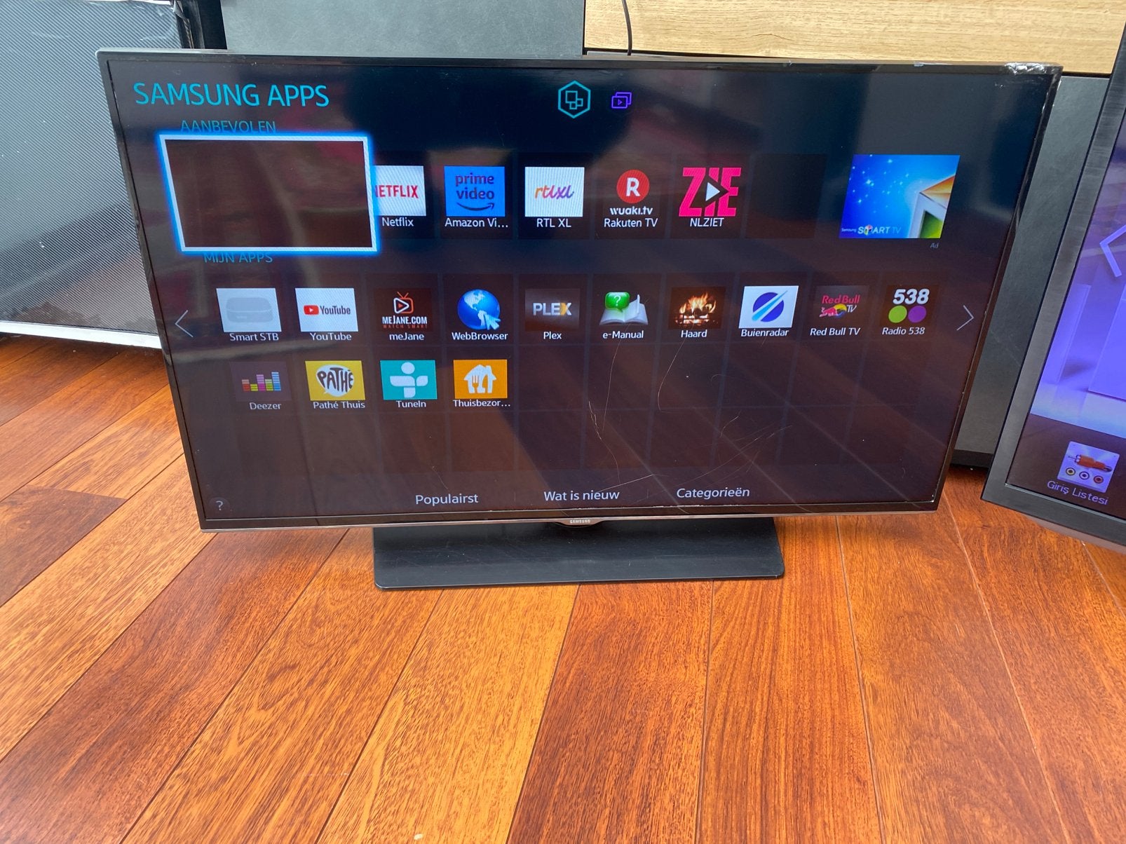 Twee televisies: LG 42LM620S en Samsung UE40H5500, Ophalen of Verzenden, 100 Hz, 100 cm of meer, Full HD (1080p)