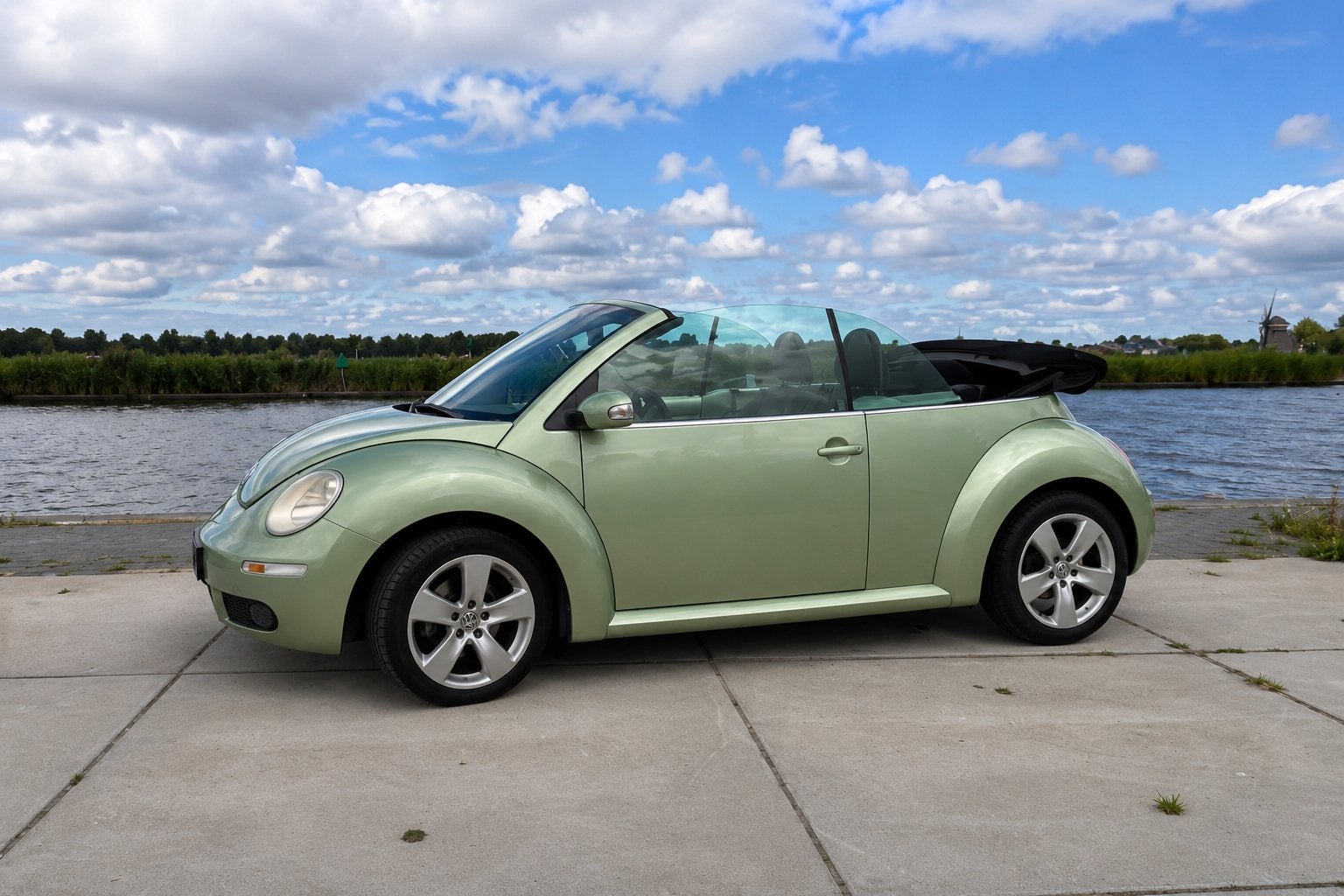 Volkswagen Beetle Cabrio 1.6 Facelift | slechts 139.000 km, Auto's, Beetle (Kever), 4 cilinders, Cabriolet, 4 stoelen