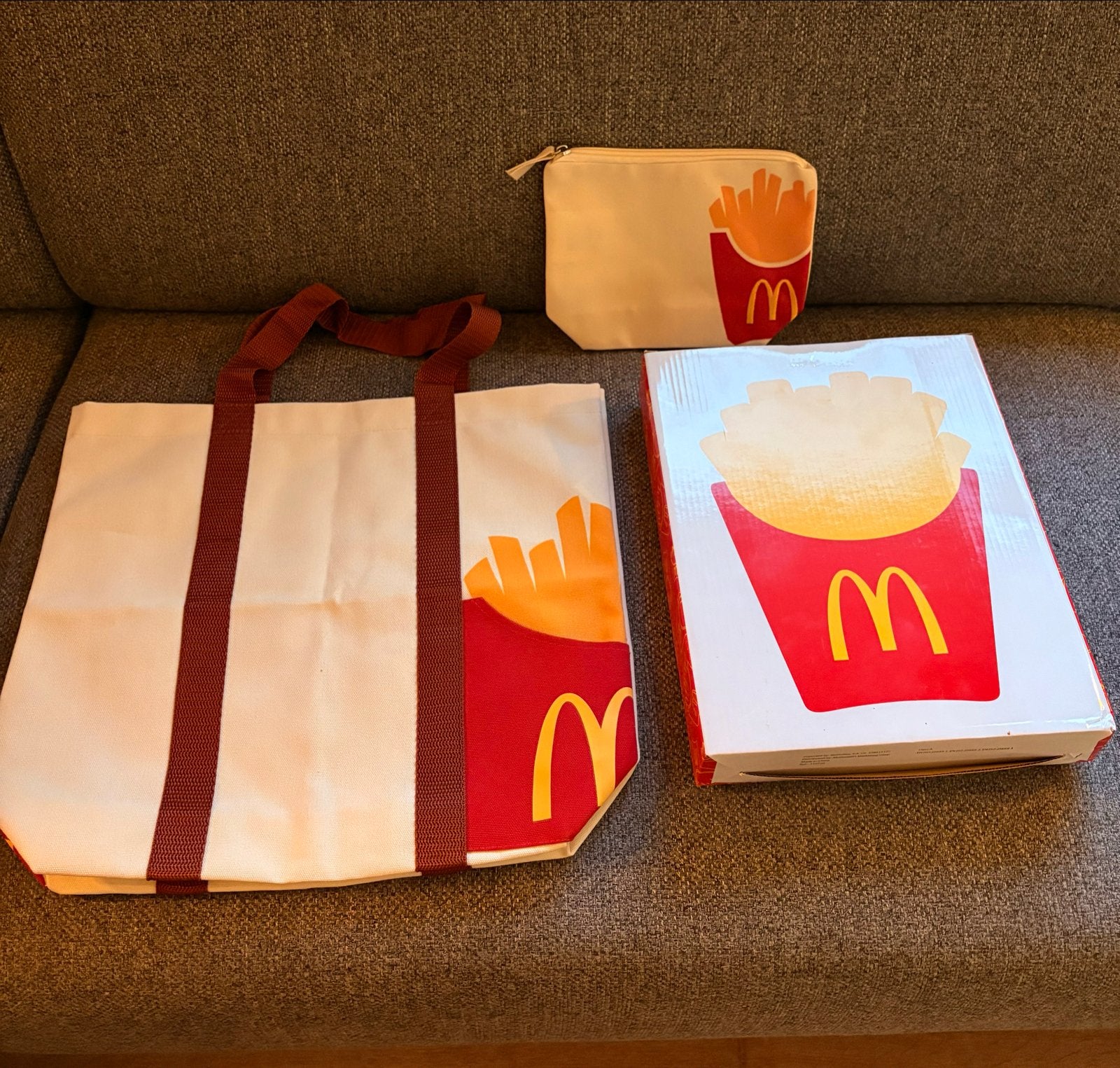 McDonald's tassen, luchtbed + ijsblokjes vormpjes, Verzamelen, Ophalen of Verzenden, Nieuw