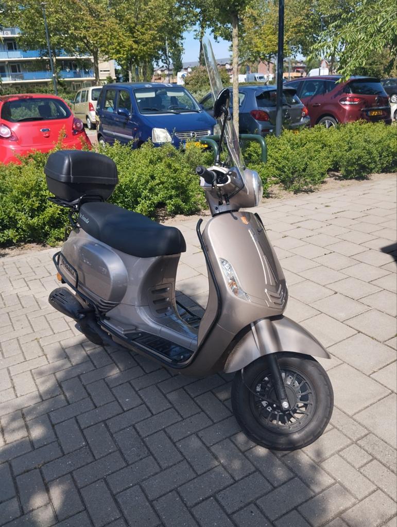 La Souris Sourini 2023 - Zeer schoon, als nieuw, Ophalen, Zo goed als nieuw, Benzine