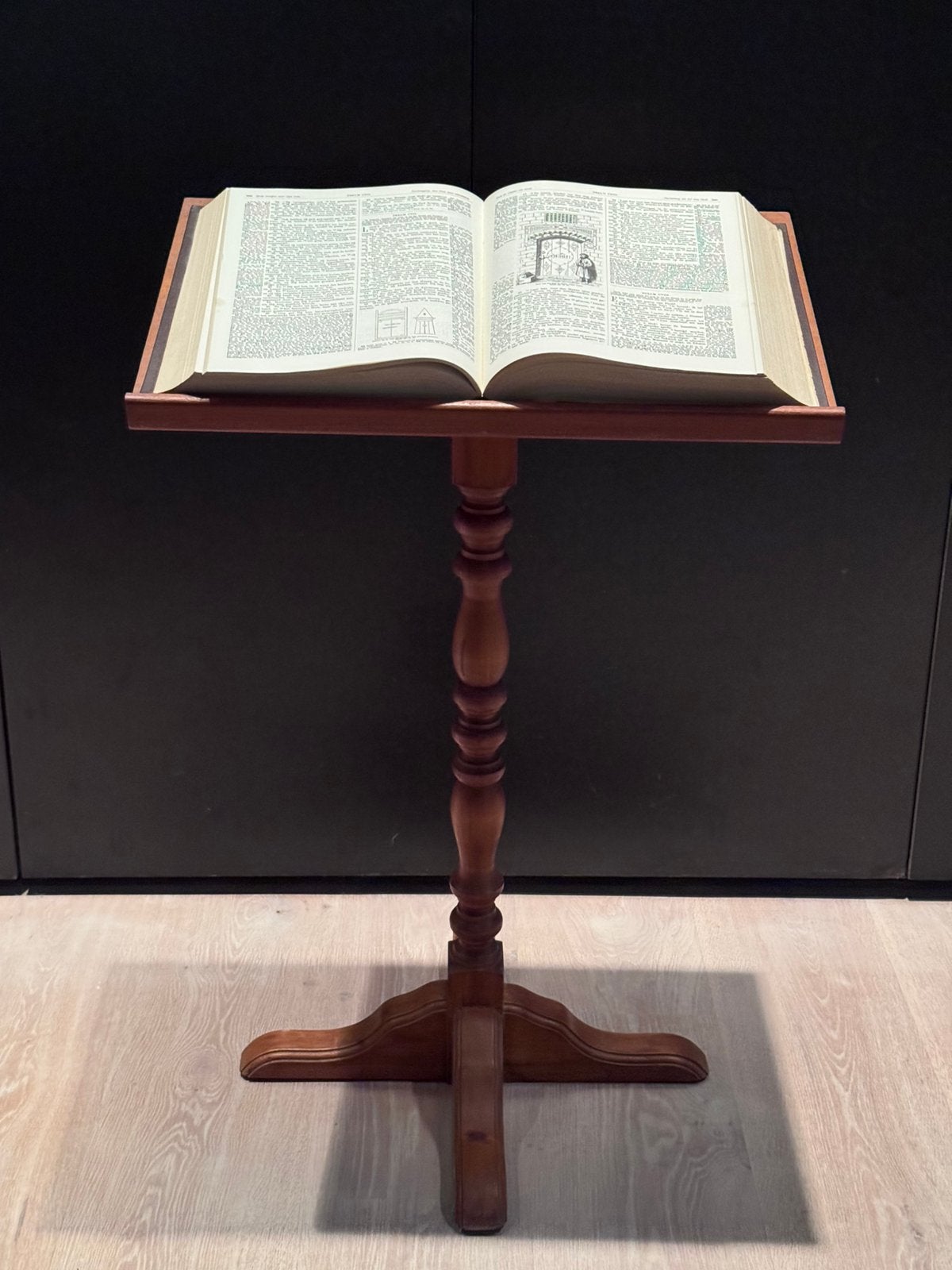Bijbel met standaard, Ophalen of Verzenden
