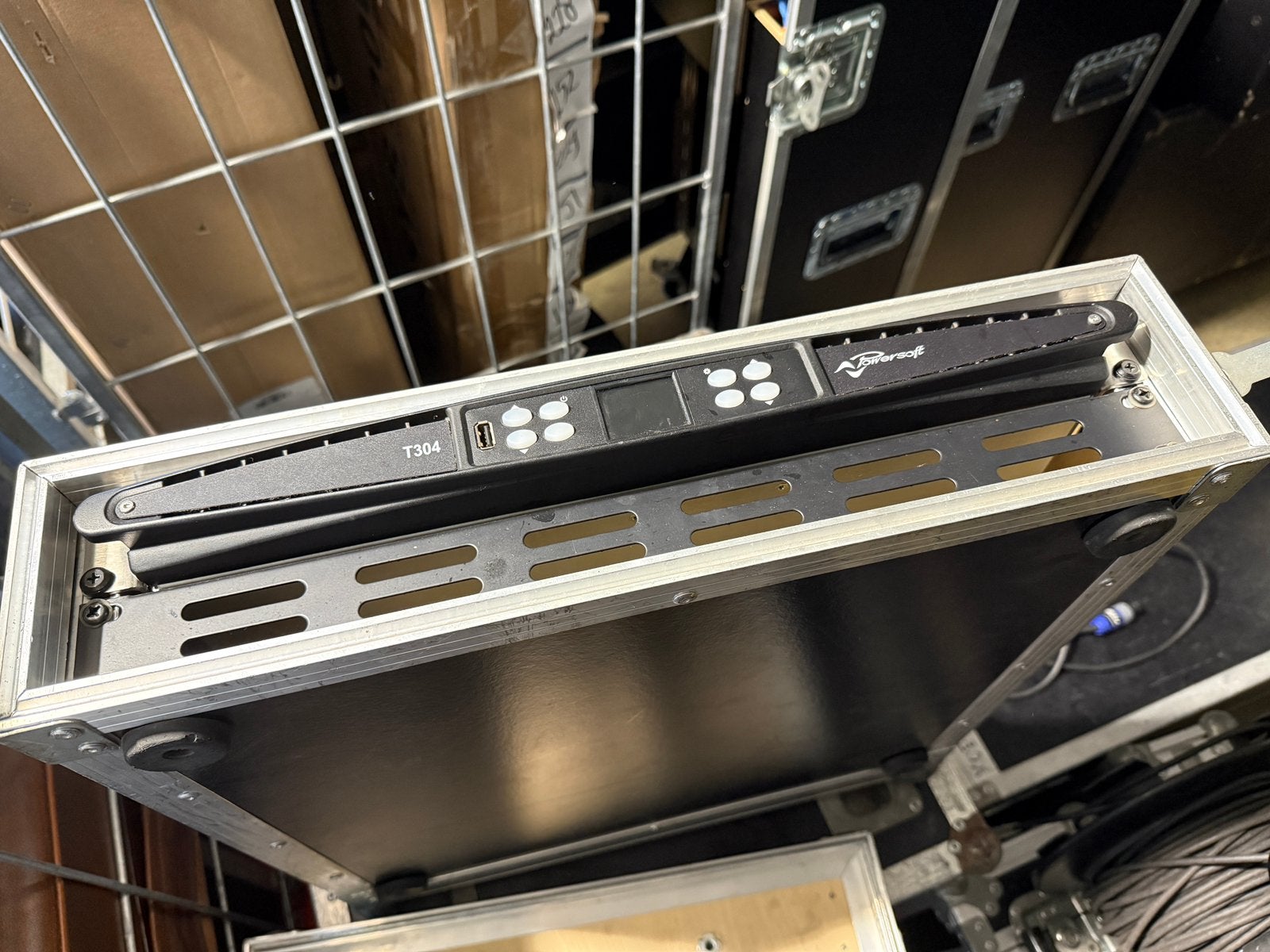 Powersoft T304 | versterker + DSP dante 4x 750watt amplifier, Ophalen of Verzenden, Gebruikt