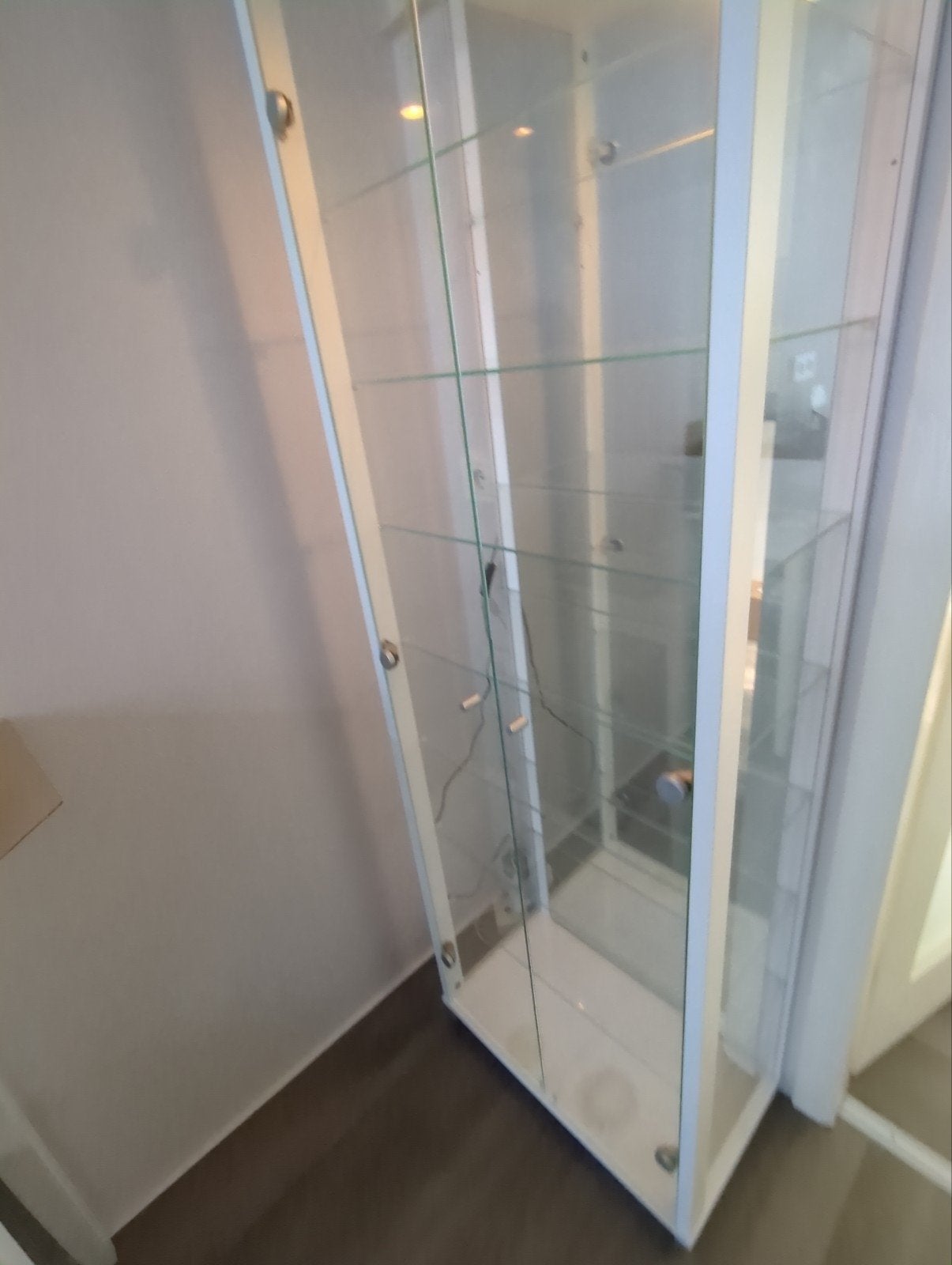 Glazen vitrinekast met verlichting - Gebruikt, Ophalen, 50 tot 100 cm, Modern, 150 tot 200 cm
