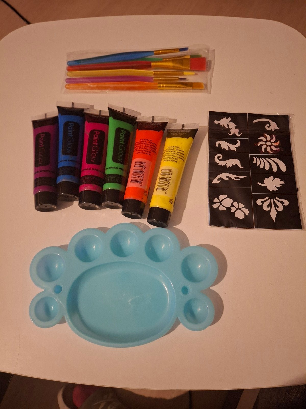 Schilderset: Paint Glow, kwasten, stencils, palet, Ophalen of Verzenden, Nieuw