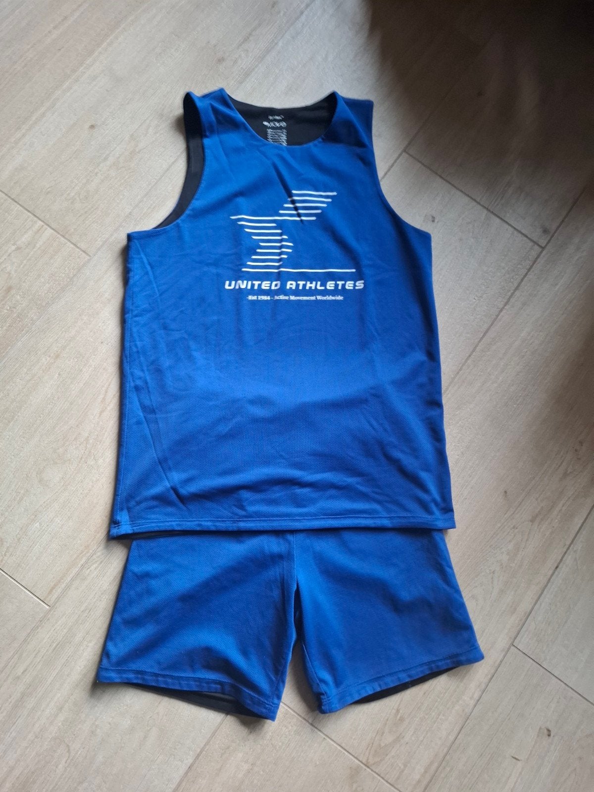 H&M Dry Move Blauwe Basketbalset Maat 170, Gebruikt, Jongen of Meisje, H&M, Sport- of Zwemkleding