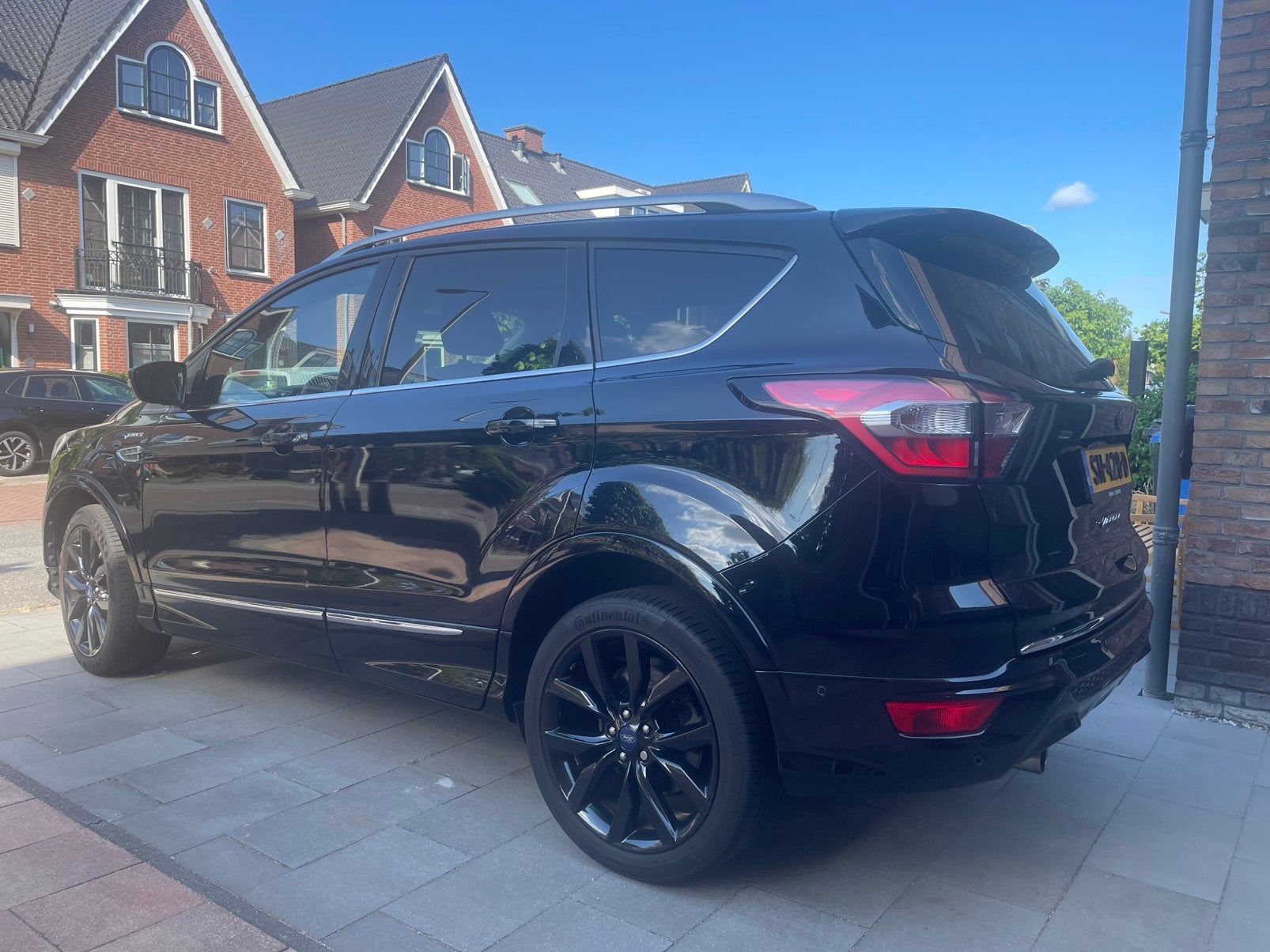 Laatste kans voordat hij weg is! Ford Kuga Vignale 2018 SUV, Auto's, 1498 cc, 4 cilinders, 2000 kg, Zwart