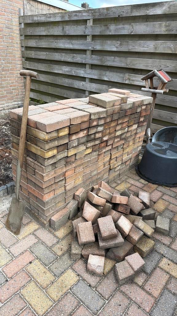 GRATIS Rood genuanceerde betonklinkers, Tuin en Terras, Ophalen, Klinkers, 5 tot 10 m², Zo goed als nieuw