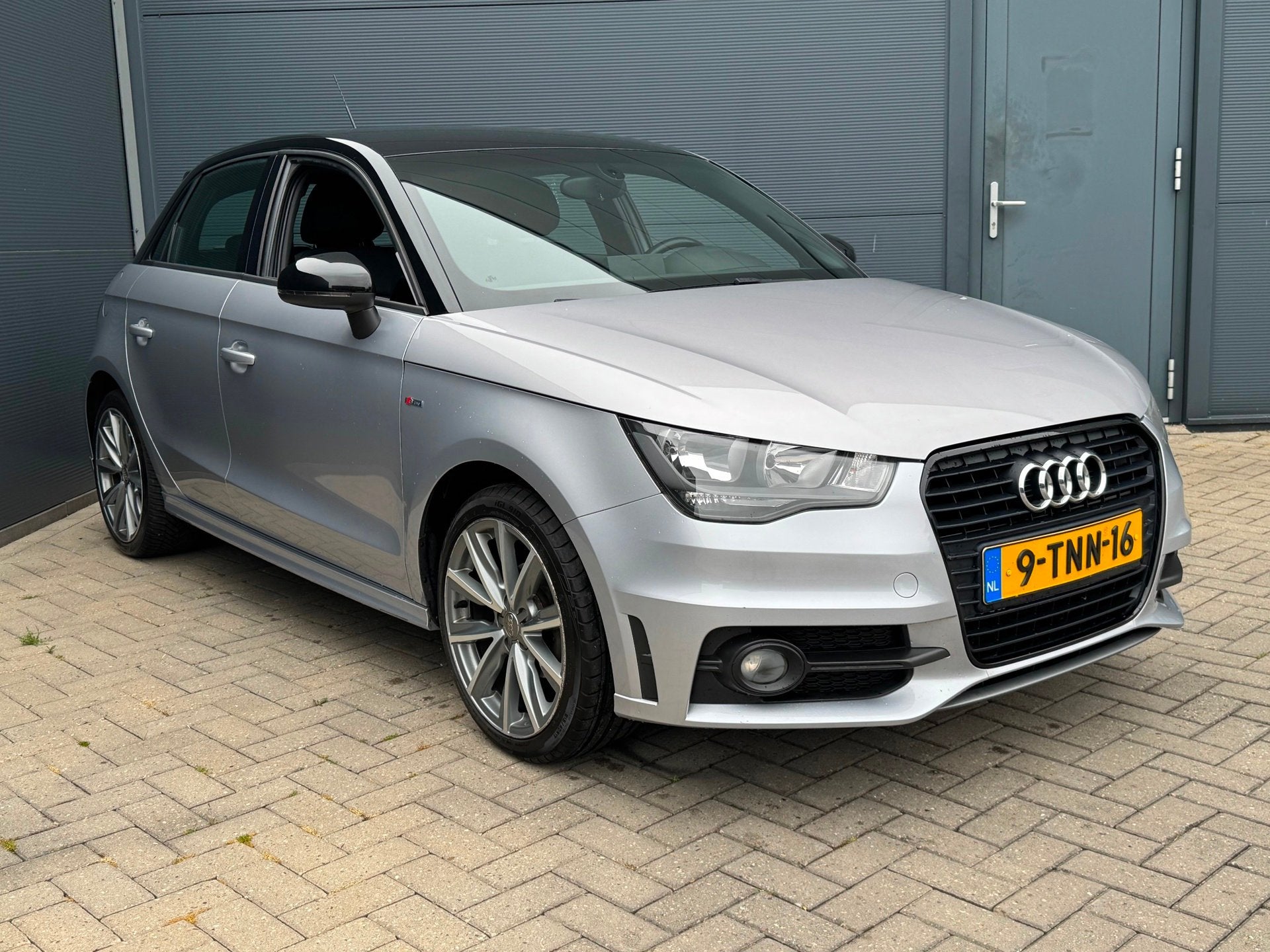 Audi A1 Sportback 1.2 TFSI Nap / Navi / S line, Voorwielaandrijving, Euro 5, 86 pk, 4 cilinders