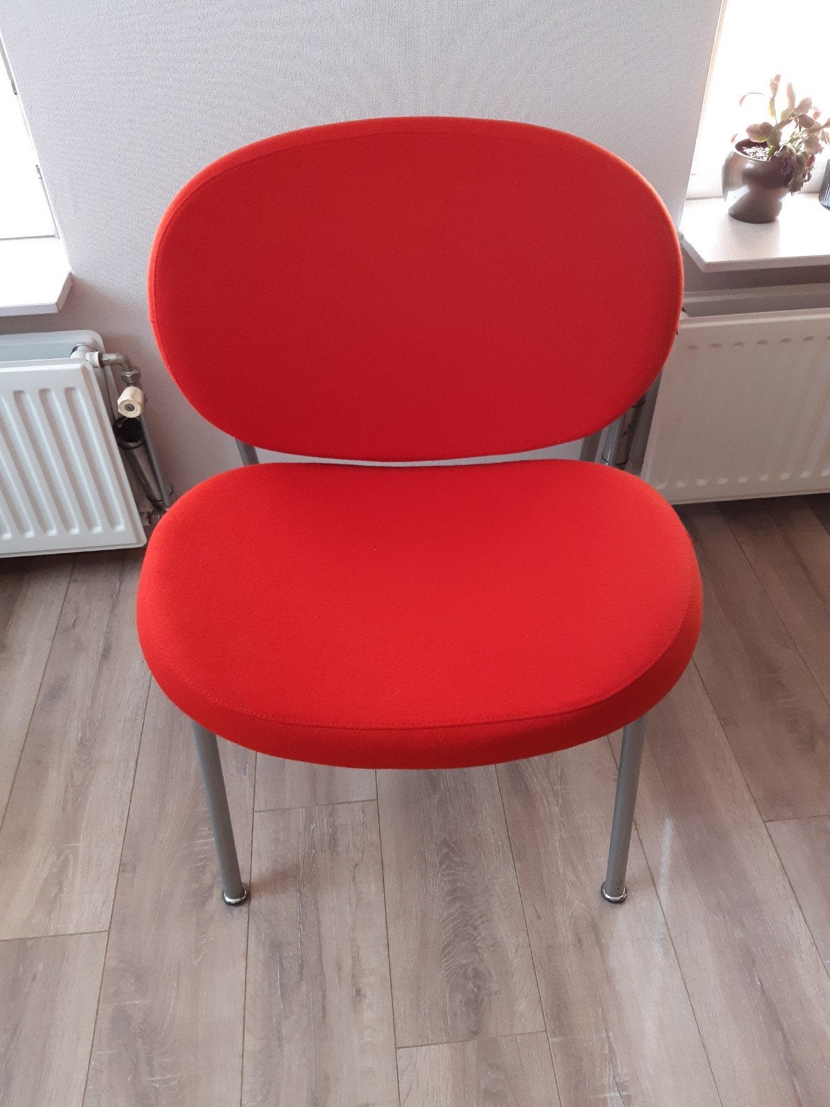 design fauteuil Sitland rood, Ophalen, Gebruikt, 75 tot 100 cm, Metaal