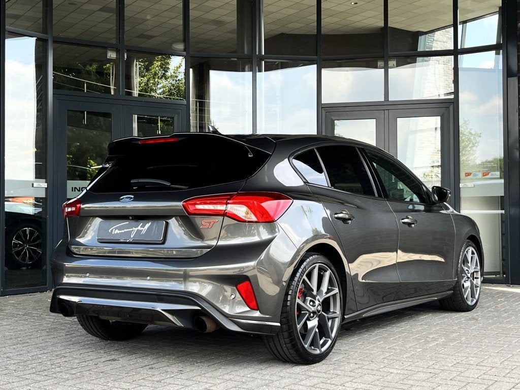 Ford FOCUS 2.3 ECOBOOST ST-3 AD. CRUISE - STUURVERW. - CAMER, Focus, Gebruikt, Euro 6, 4 cilinders