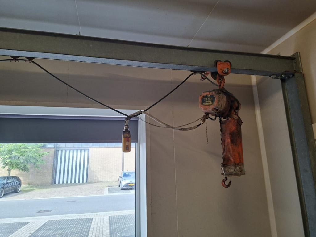 Takel brug 500kg, Ophalen, Gebruikt, Elektrisch