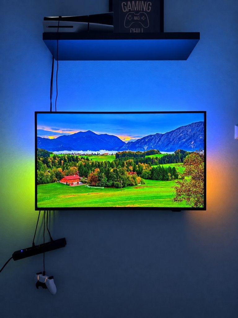 Foto 3 van Philips The One 43PUS8909/12 43” 4K Ambilight