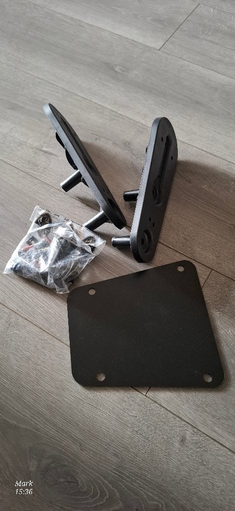 Topkoffer bevestiging origineel Peugeot Metropolis, Motoren, Ophalen, Nieuw