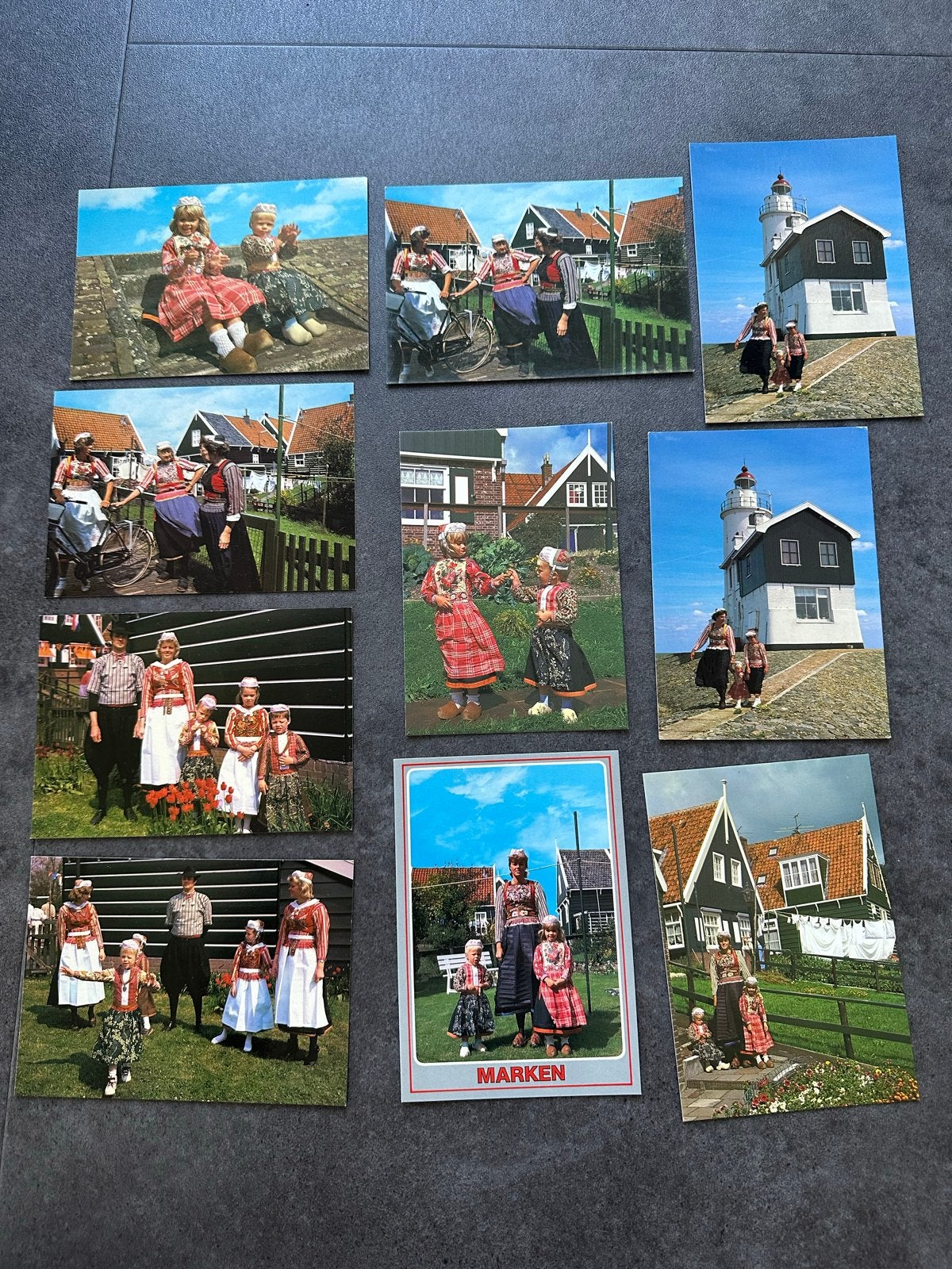 10x Ansichtkaarten Marken Klederdracht, Ophalen of Verzenden, Ongelopen, Noord-Holland