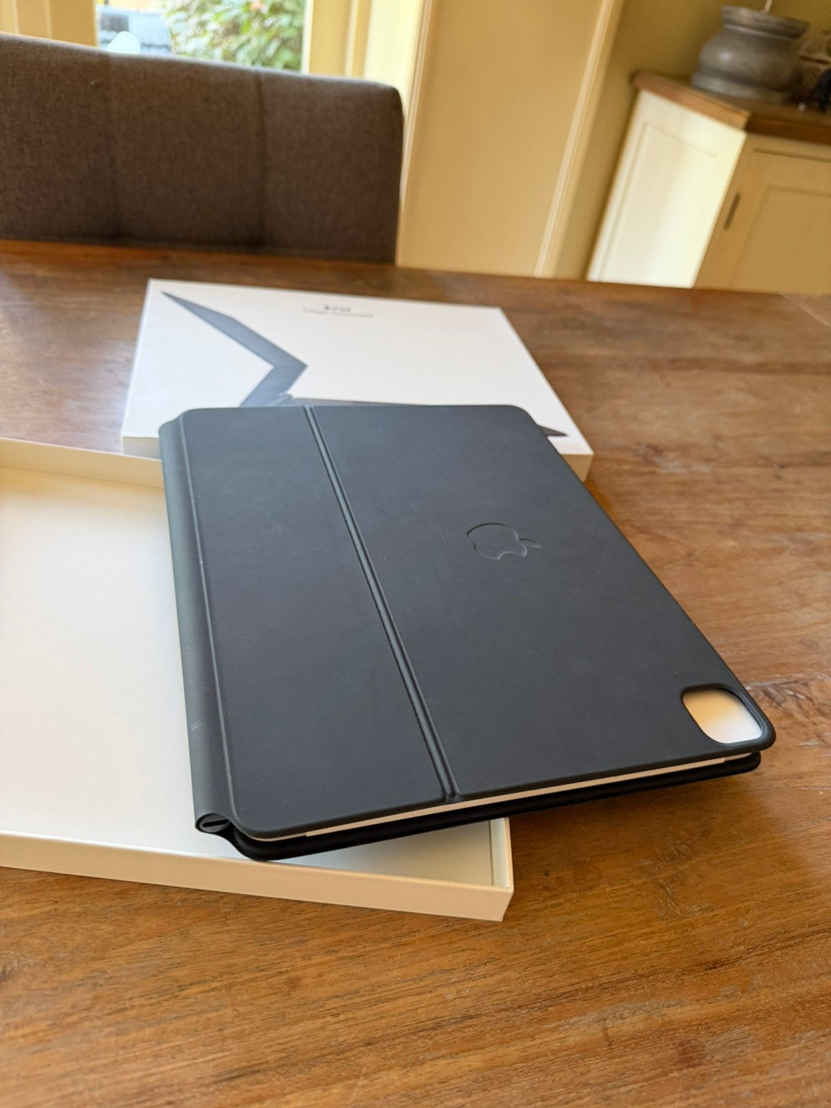 Apple Magic Keyboard iPad Pro 12.9” & Air 13” | NIEUWSTAAT, 13 inch of meer, IPad Pro 12.9" & Air 13", Bescherming voor- en achterkant
