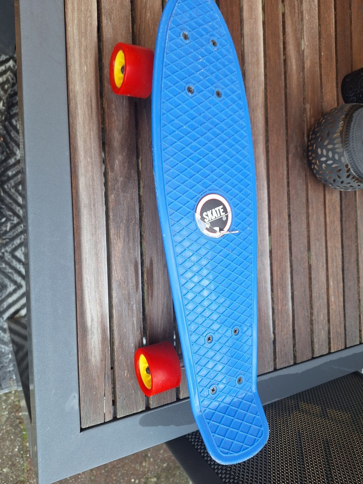 Blauw skateboard met rode wielen, Ophalen, Gebruikt, Skateboard
