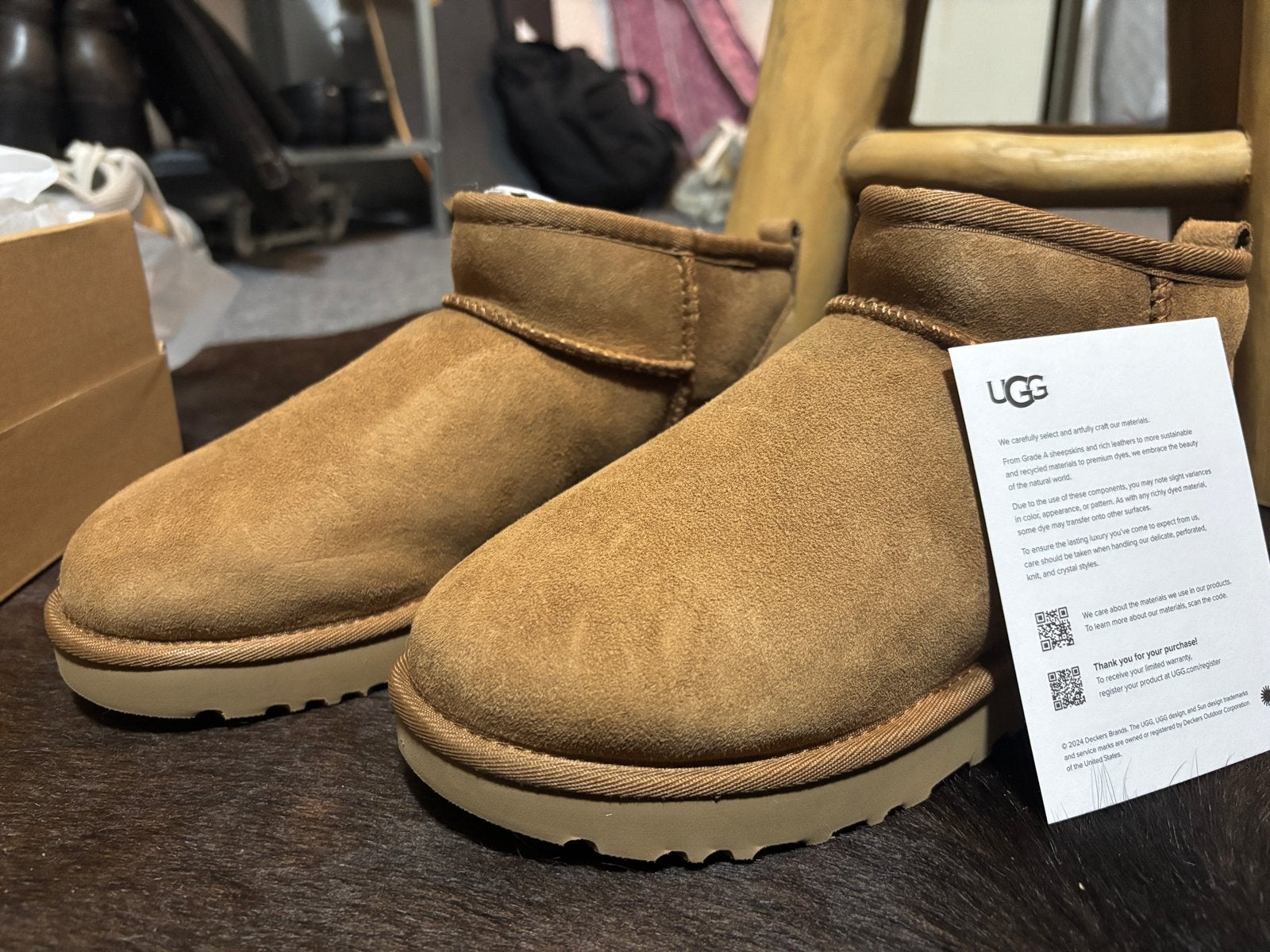 Nieuwe UGG Classic Ultra Mini Laarzen - Maat 38, Ophalen of Verzenden, Nieuw, Bruin, Lage of Enkellaarzen