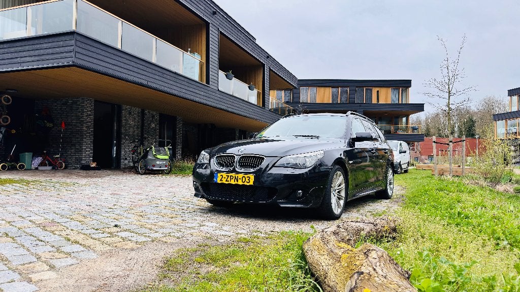 BMW 523i Touring AUT 2008 LCI M-SPORT, Auto's, Achterwielaandrijving, Beige, Zwart, Leder