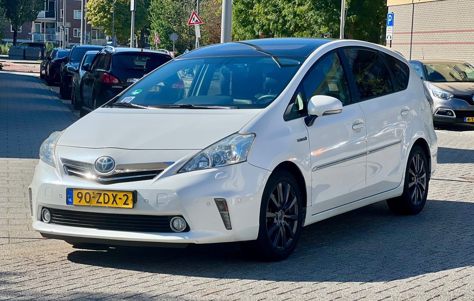 Prius+ Dynamic | Koppakking bij Toyota! | 100% dealeronderh., Auto's, Euro 5, Zwart, 4 cilinders, 7 stoelen