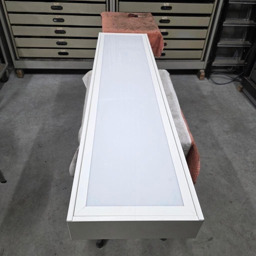 27 stuks opbouw TL bakken armaturen 2x36 watt 125x30x8,5 cm, Ophalen, Kunststof, Gebruikt, X