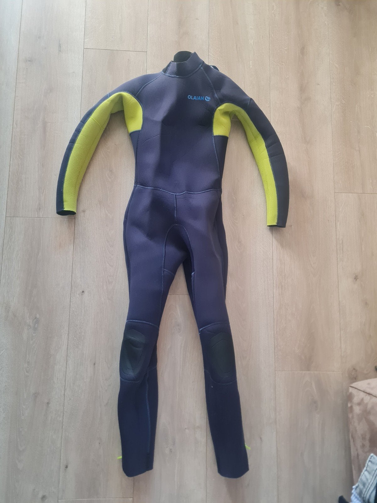 Wetsuit kids 4.3mm - Ideaal voor 12-17C water, Gebruikt, Ophalen of Verzenden, Dame of Heer, Wetsuit