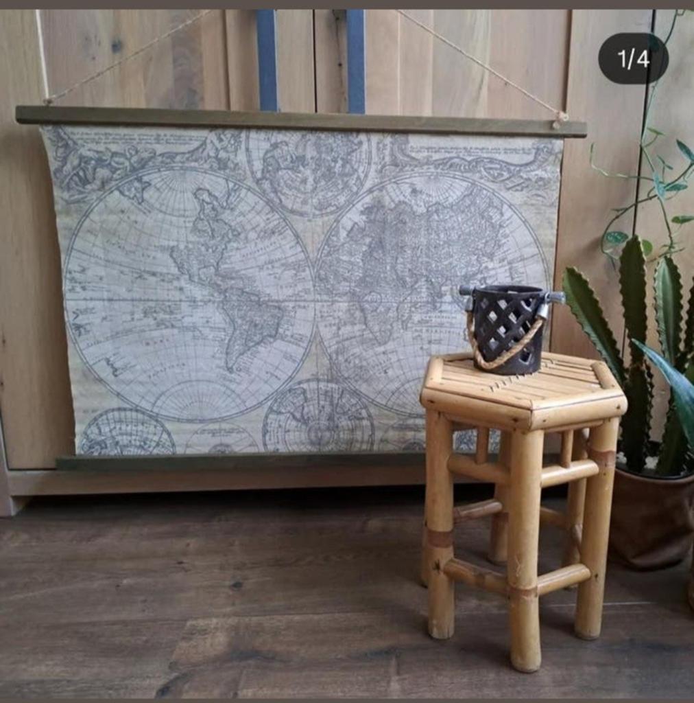 Wanddecoratie wereldkaart landkaart stof en houten ophang, Ophalen of Verzenden
