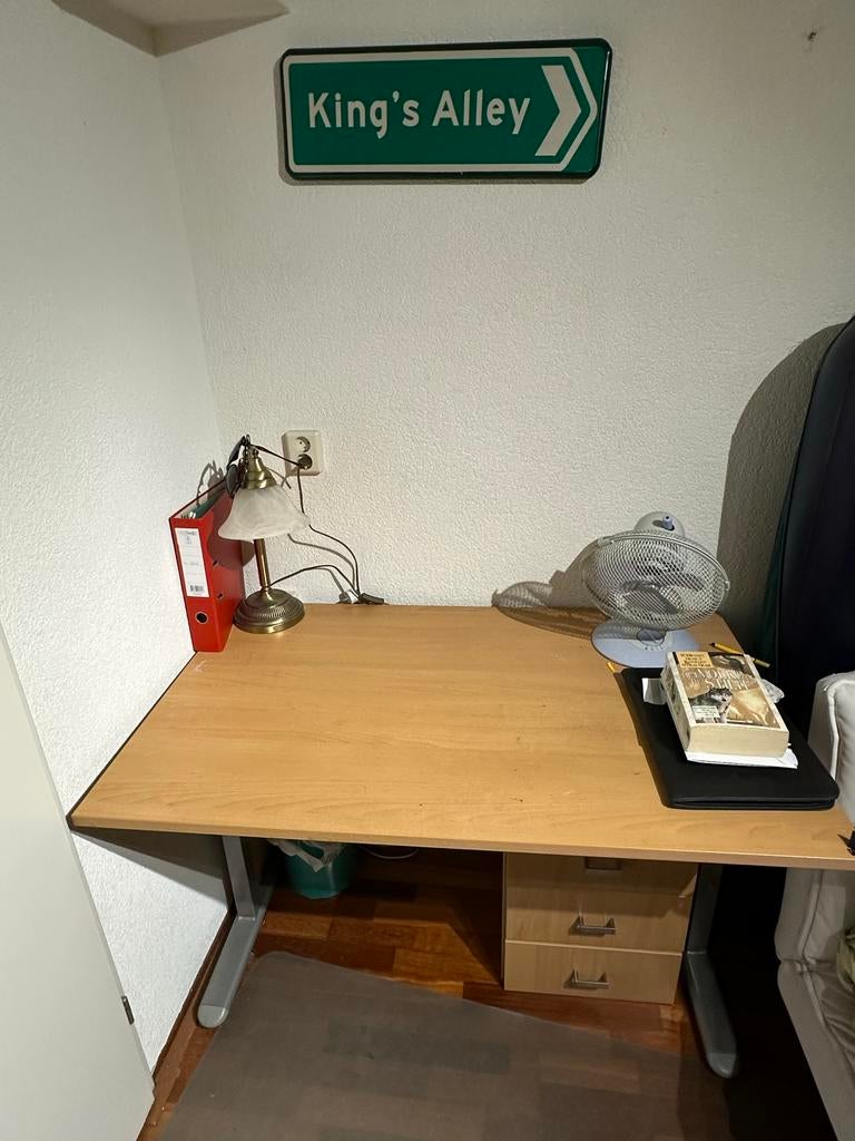 2 beuken bureaus (150x75cm) - tegen elk aannemelijk bod, Ophalen, Overige typen, Gebruikt, Hout