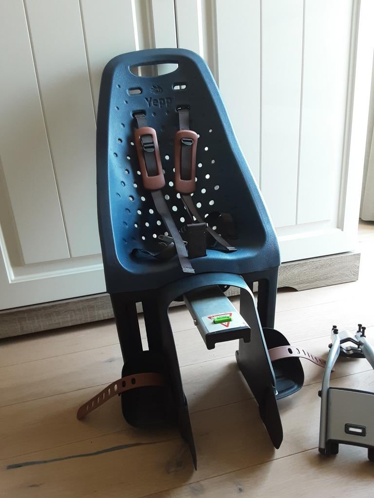 Yepp fietsstoeltje achterop met 2 fietshouders, Ophalen, Gebruikt, Achterzitje, Yepp