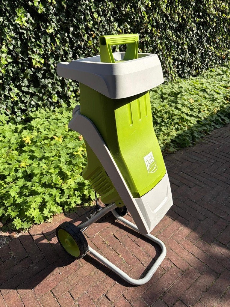 Central Park hakselaar CPE 2540S, Ophalen, Central Park (Praxis), Zo goed als nieuw, Met opvangzak