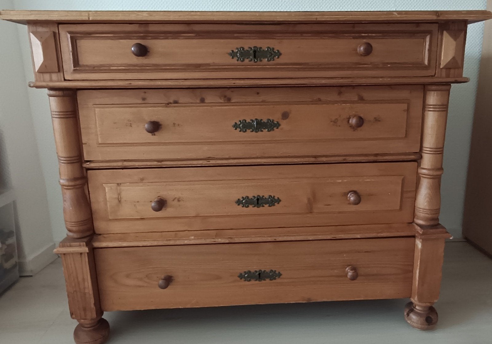 Grenen Commode met 4 Lades - Klassiek Design, Kinderen en Baby's, Gebruikt, 50 tot 70 cm, 100 cm of meer, Commode