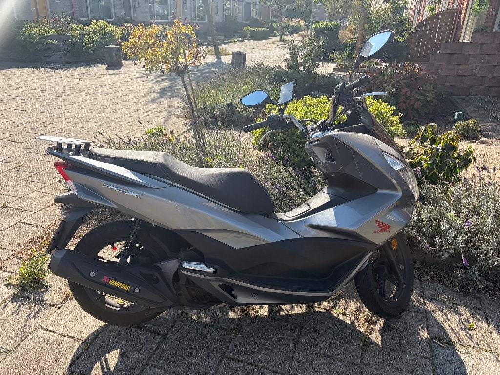 Honda PCX 125 ( 2017 ) met 12500km nu €1699, Motoren, Scooter, Occasion, Particulier, 125 cc