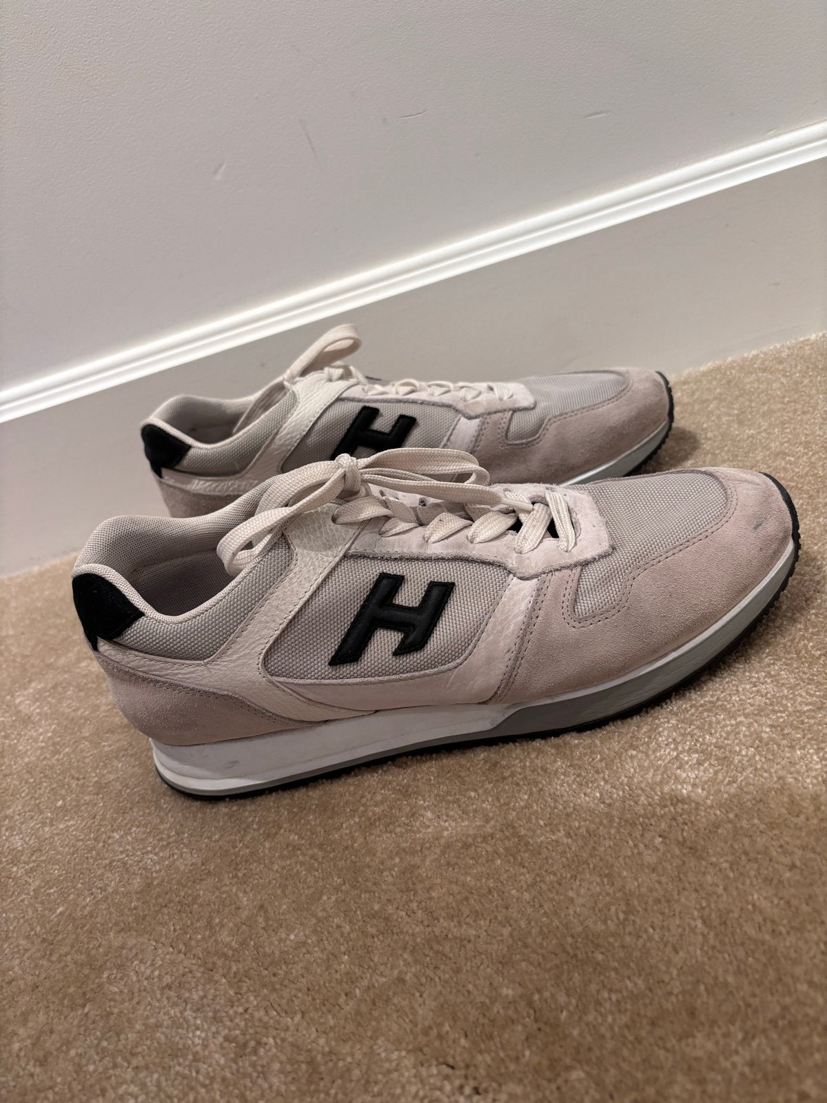Hogan sneakers maat 43 size 8.5, Kleding | Heren, Schoenen, Ophalen of Verzenden, Zo goed als nieuw, Overige kleuren, Sneakers of Gympen