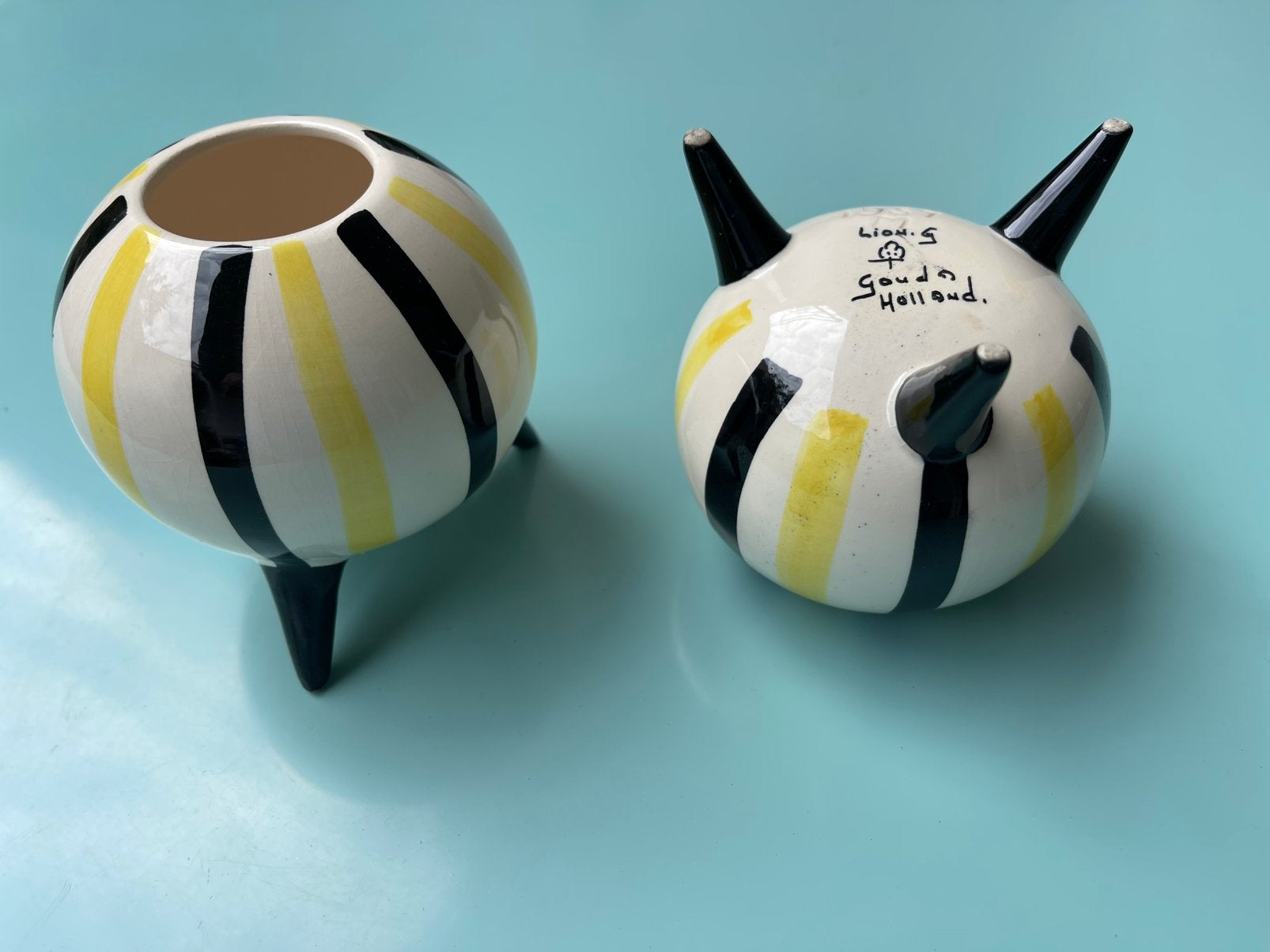 mid-century design sputnik gouda vaasjes, Antiek en Kunst, Antiek | Keramiek en Aardewerk, Ophalen