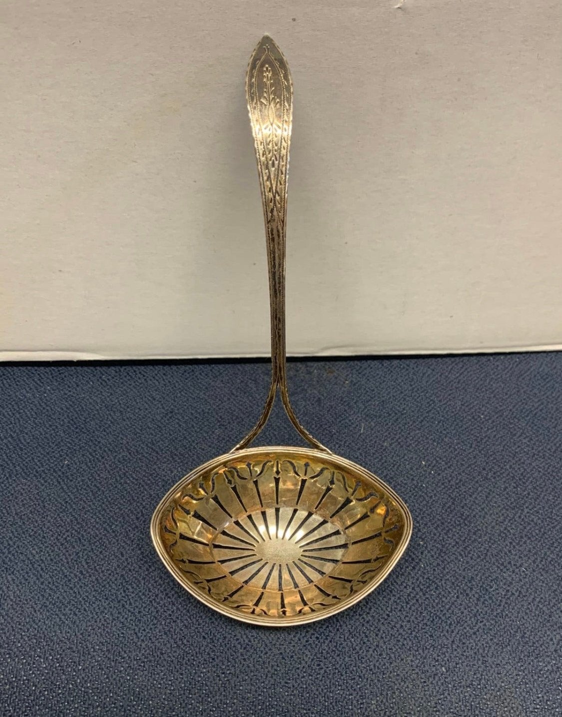 Zilver antiek zilveren strooilepel gekeurd Info 0646396866, Ophalen of Verzenden
