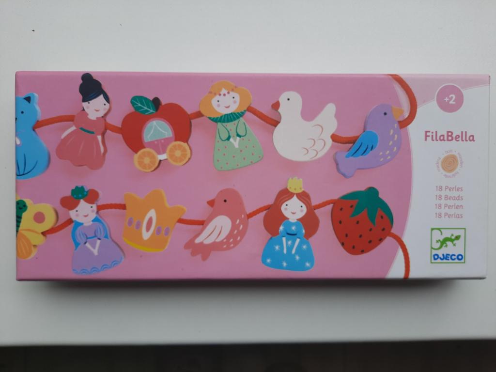 Djeco houten kralen rijgen.Prinsessen.Vanaf 2 jaar. Compleet, Ophalen of Verzenden, Zo goed als nieuw, Ontdekken