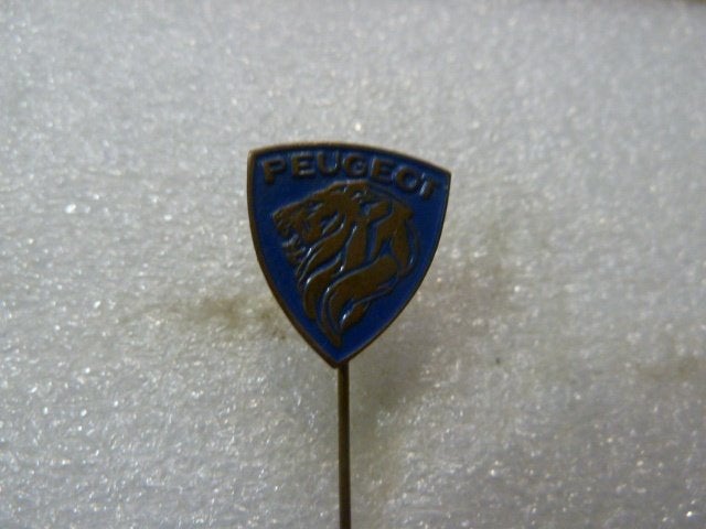 Vintage Peugeot Speldje - Blauw met Leeuw Logo, Ophalen of Verzenden, Gebruikt, Merk, Speldje of Pin